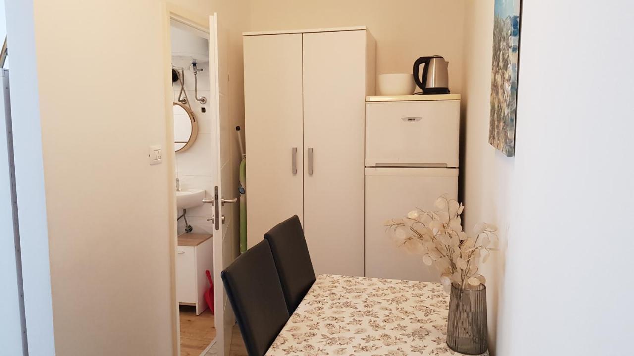 リエカApartman Laraアパートメント エクステリア 写真
